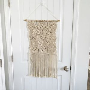 Macrame wall hanging
